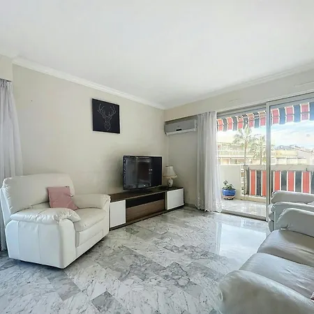 Estivaliere - 6 Couchages - 3 - Parking Golfe-Juan